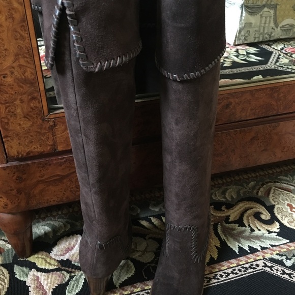 Michael Kors suede boots Size 8 brown from Neiman’s - Picture 6 of 8